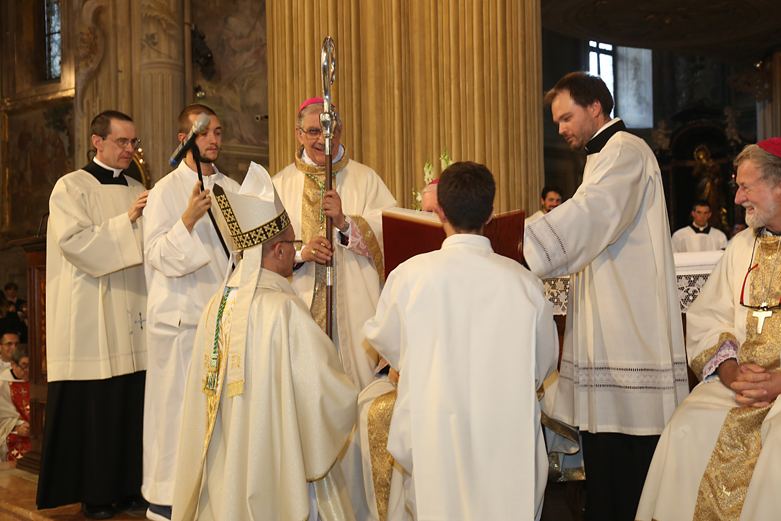 Monsignor Marco Prastaro Vescovo di Asti_274.jpg